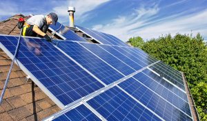 Service d'installation de photovoltaïque et tuiles photovoltaïques à Pontpoint